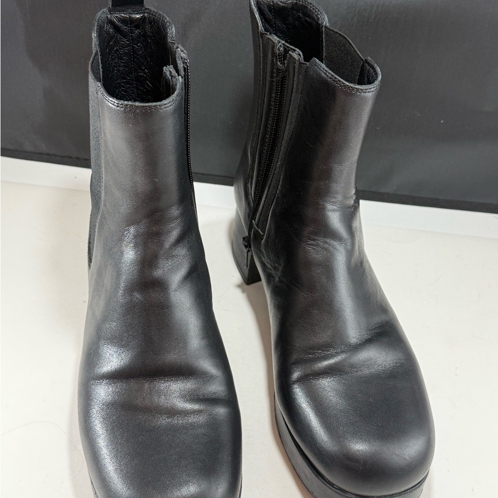 Size 10 Jeffrey Campbell Black Leather Boots Ola
Platform Ankle Booties
